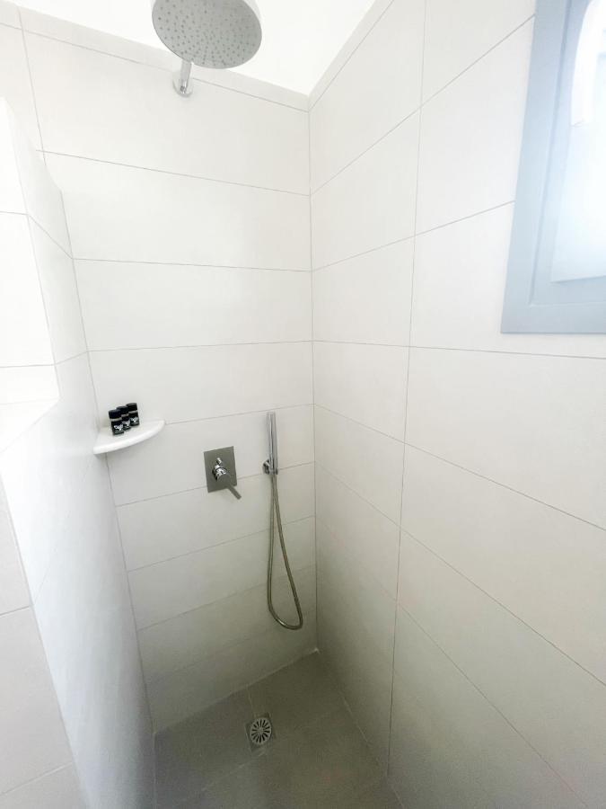 Kirki Rooms By The Sea Parikia  Ngoại thất bức ảnh