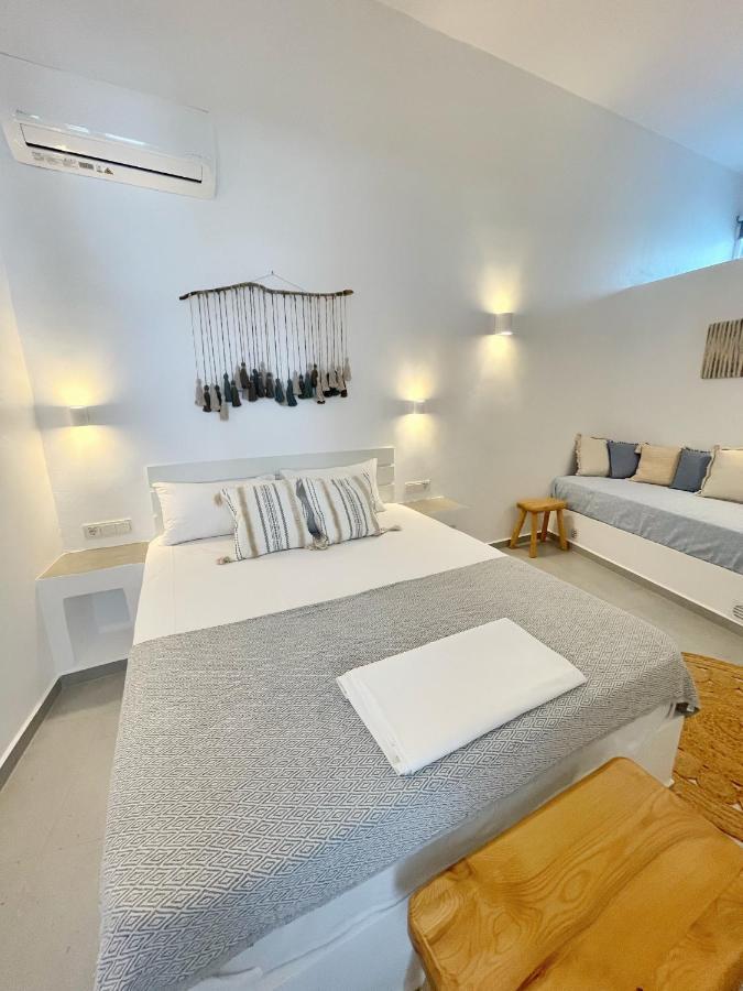 Kirki Rooms By The Sea Parikia  Ngoại thất bức ảnh