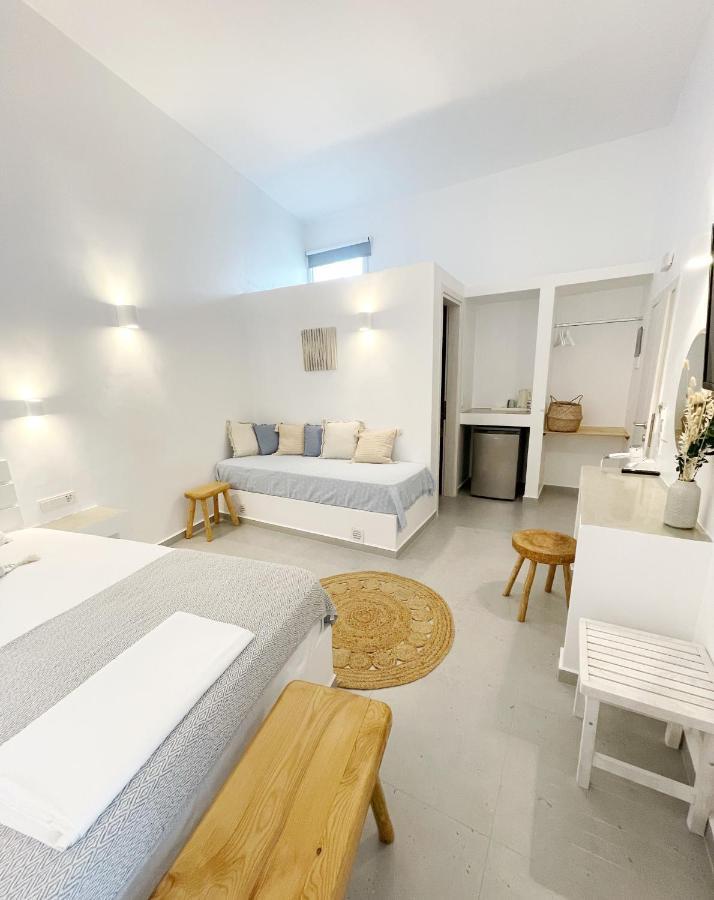 Kirki Rooms By The Sea Parikia  Ngoại thất bức ảnh
