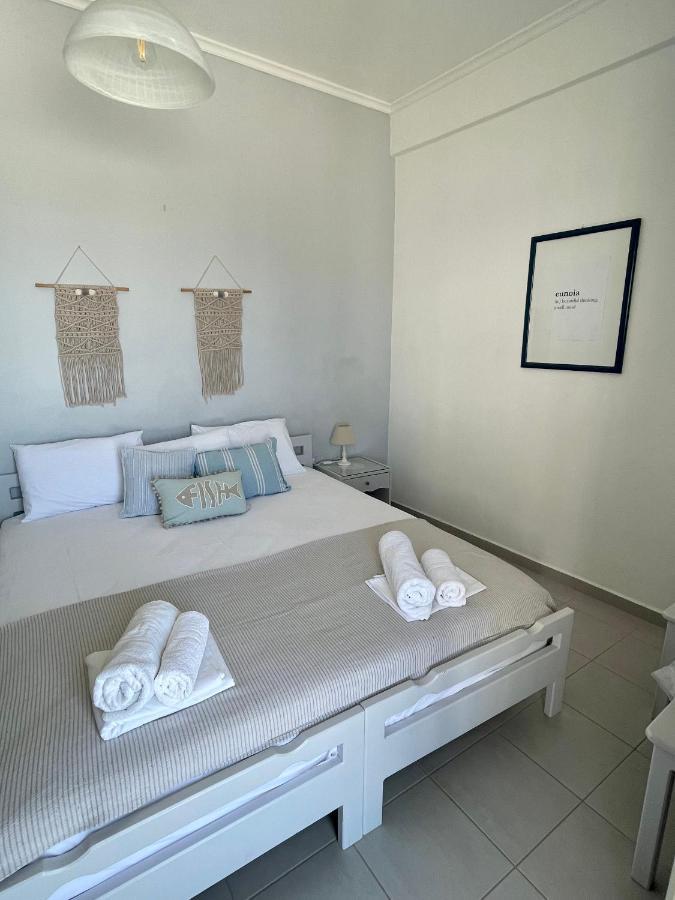 Kirki Rooms By The Sea Parikia  Ngoại thất bức ảnh