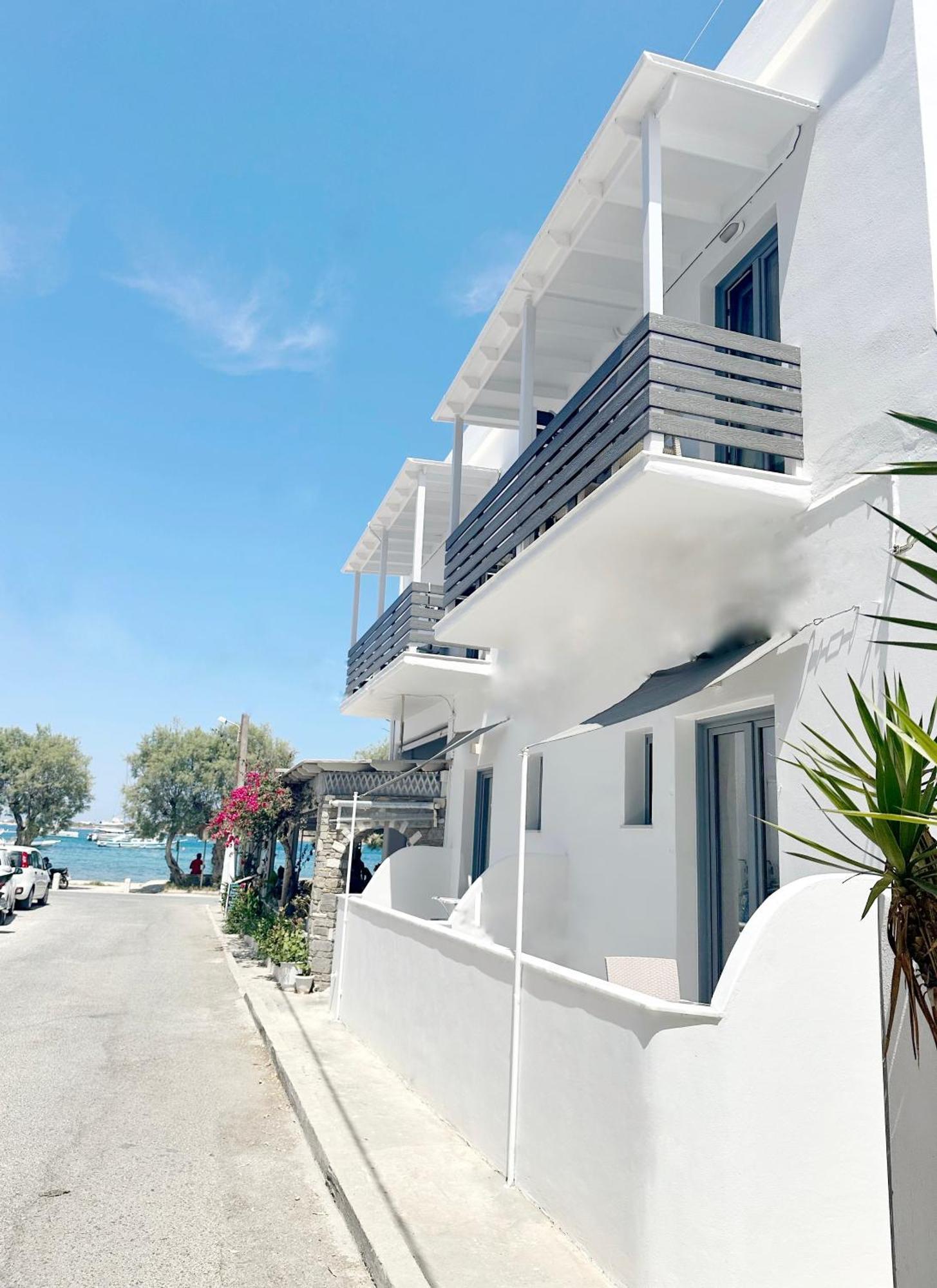 Kirki Rooms By The Sea Parikia  Ngoại thất bức ảnh